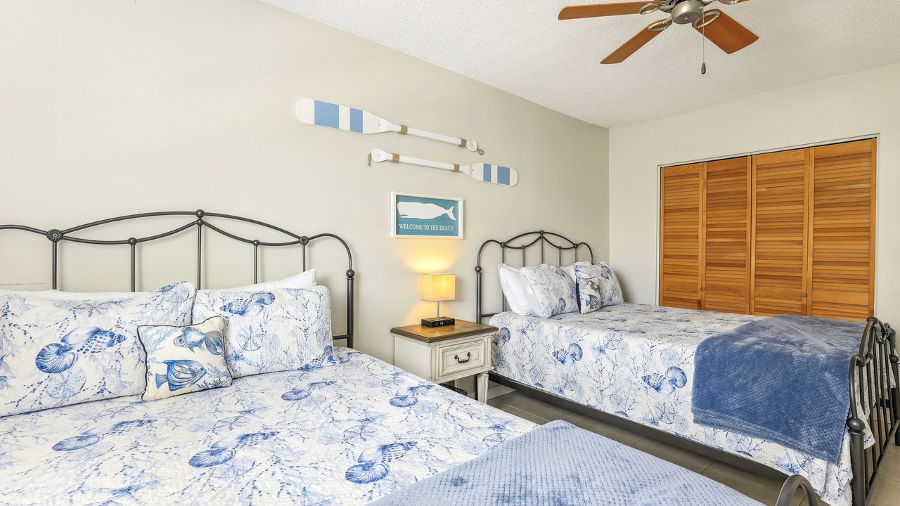 Photo of Bedroom in Beach Club Colony