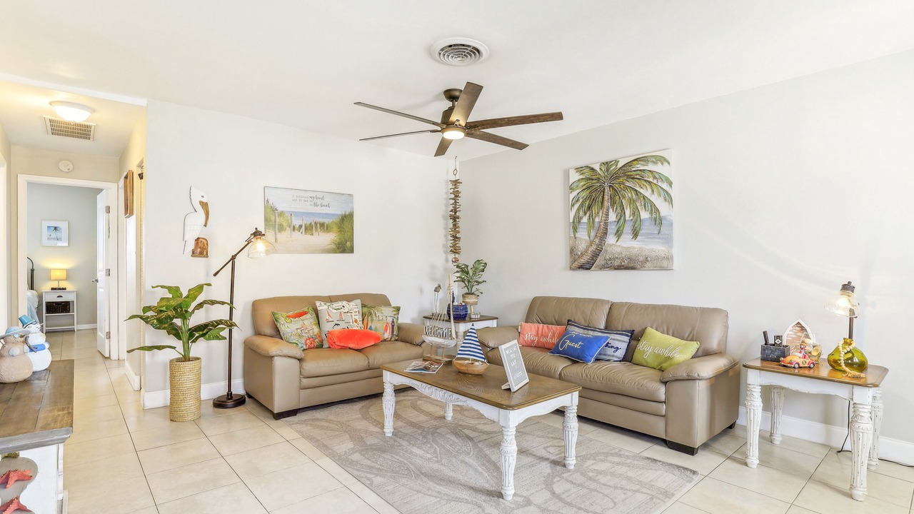 Photo of Bedroom in Beach Club Colony