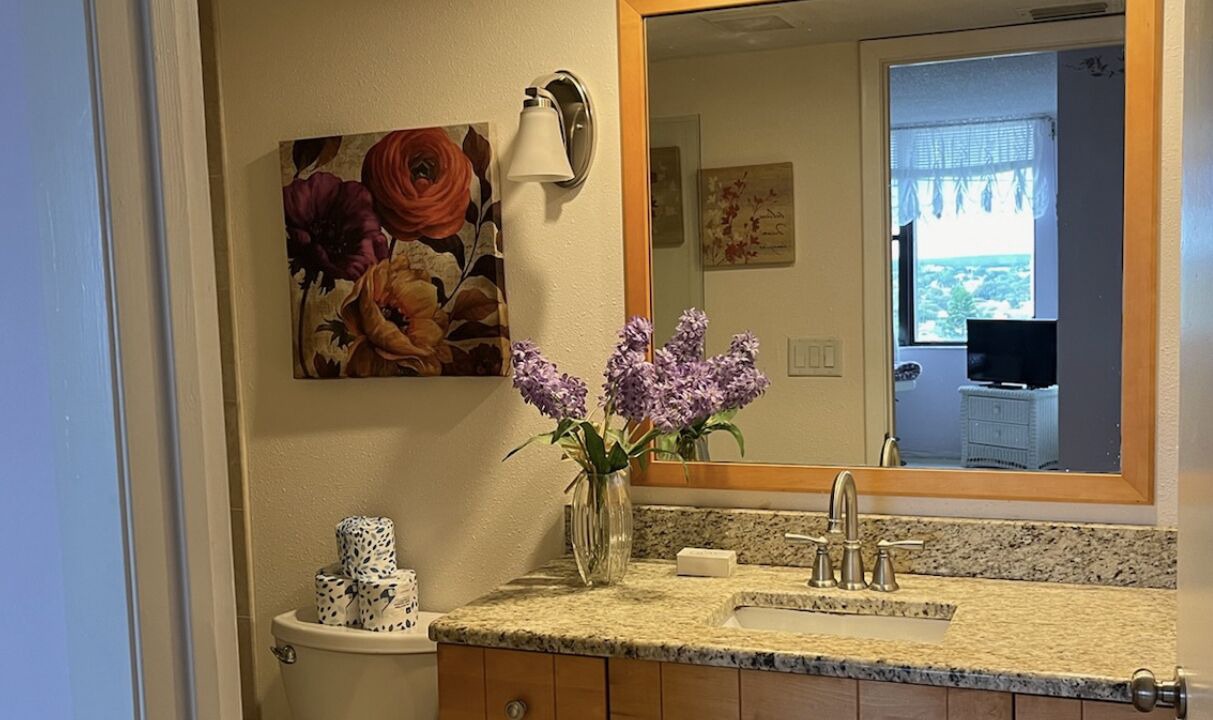 Photo of Bathroom in Island Estate