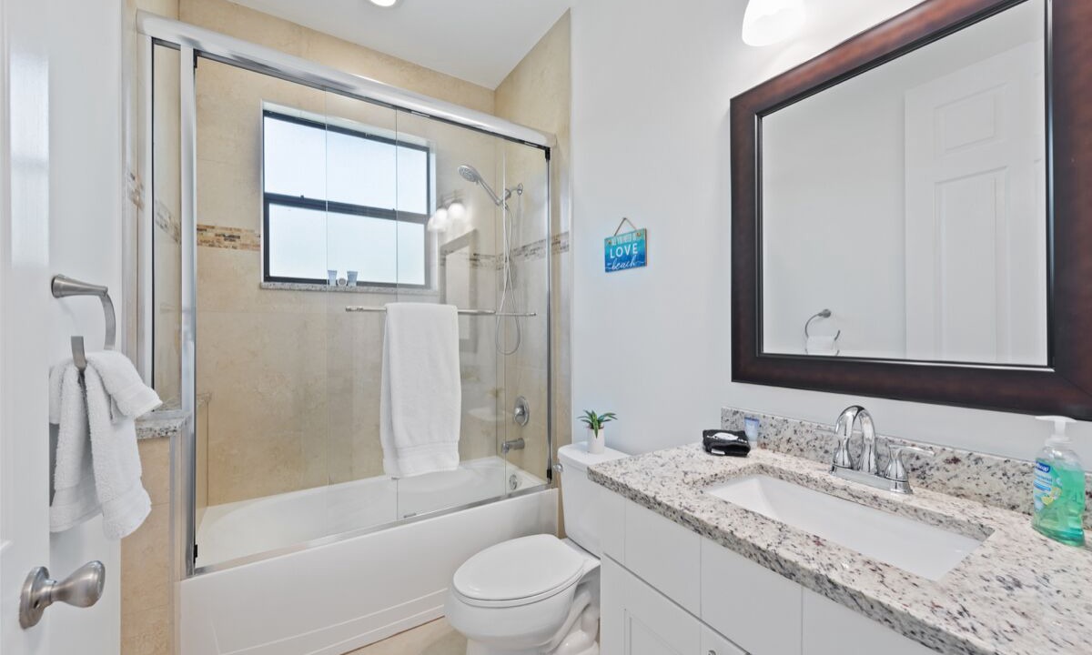 Photo of Bathroom in Central Naples