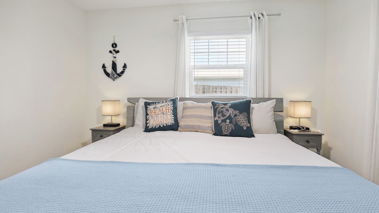 Photo of Bedroom in Beach Club Colony