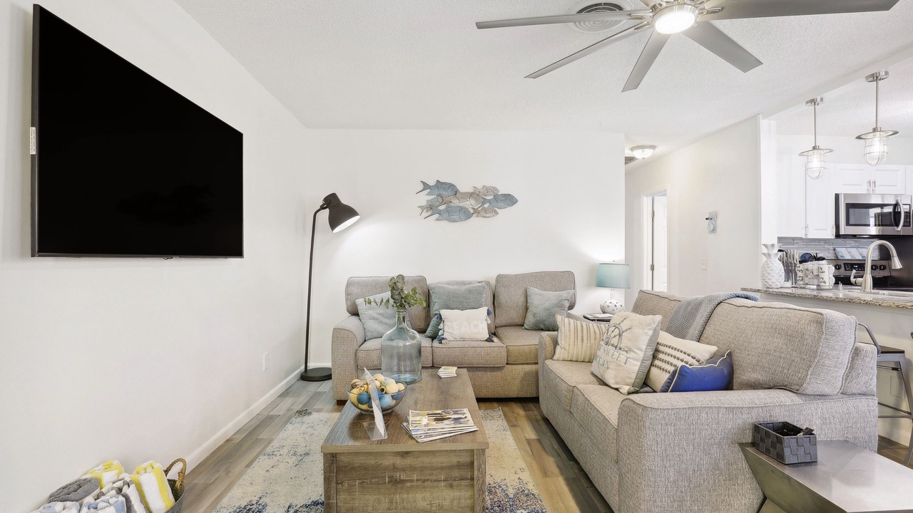 Photo of Livingroom in Beach Club Colony