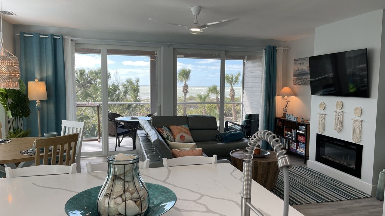 Photo of Livingroom in North Captiva