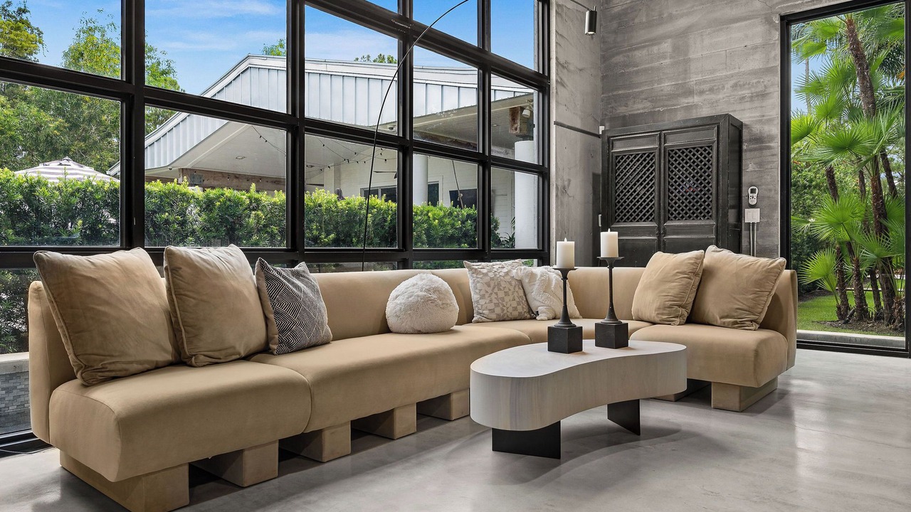 Photo of Livingroom in Naples