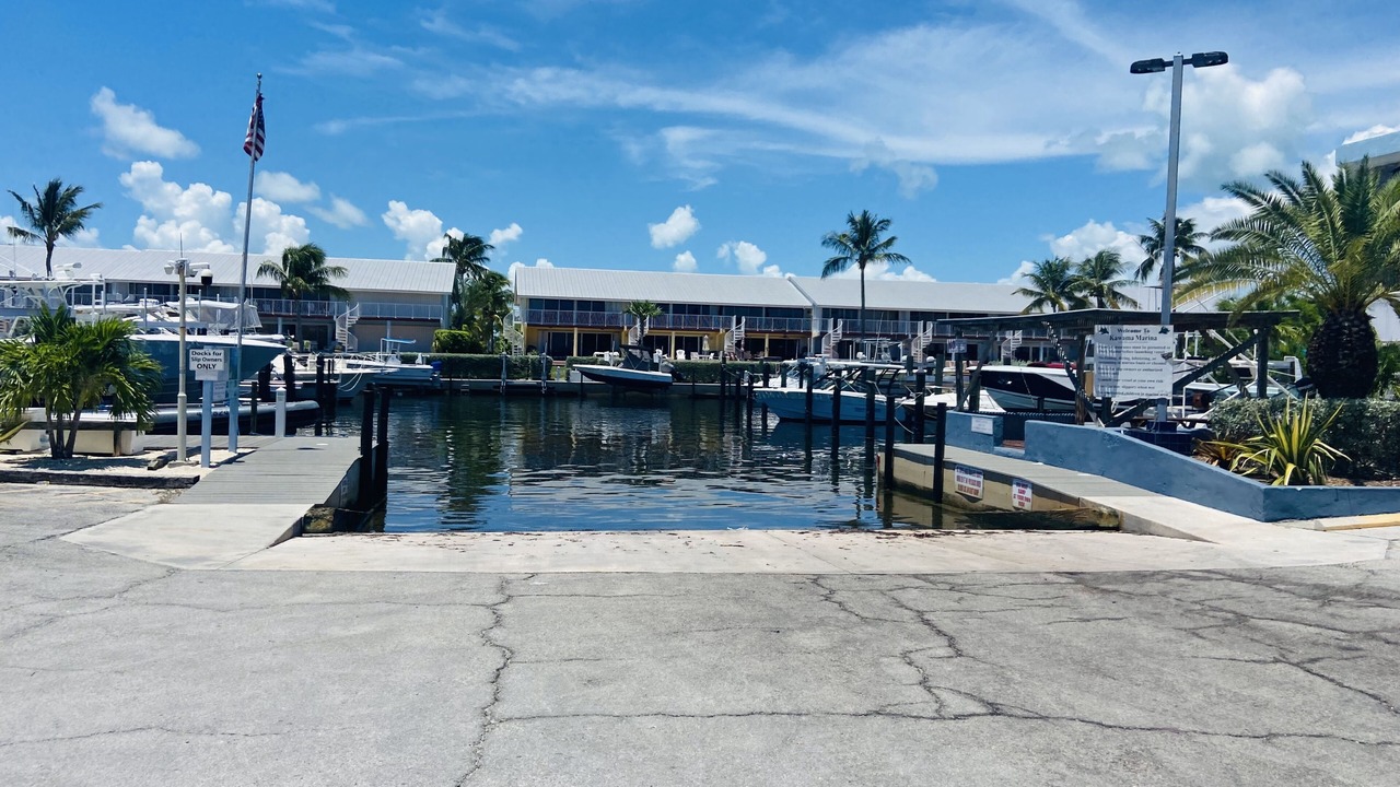 Photo of Others in Rock Harbor