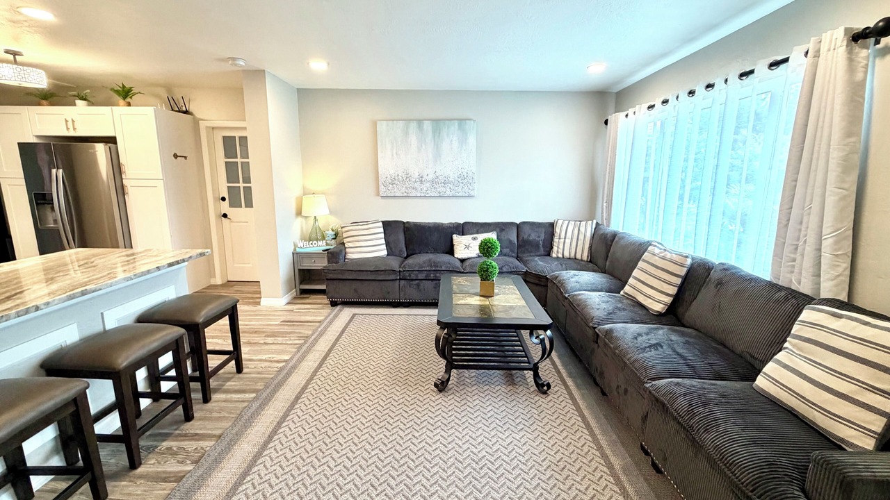 Photo of Livingroom in Seminole