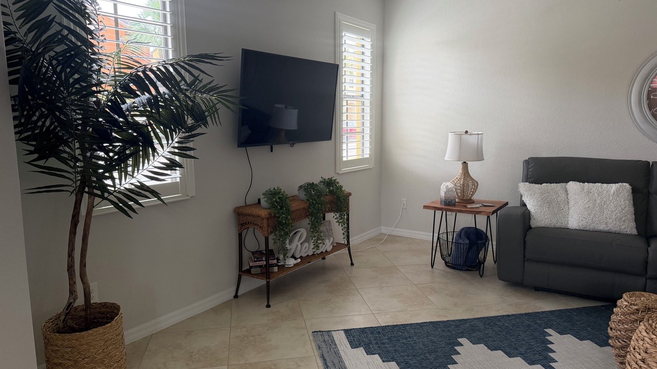 Photo of Livingroom in Fort Myers