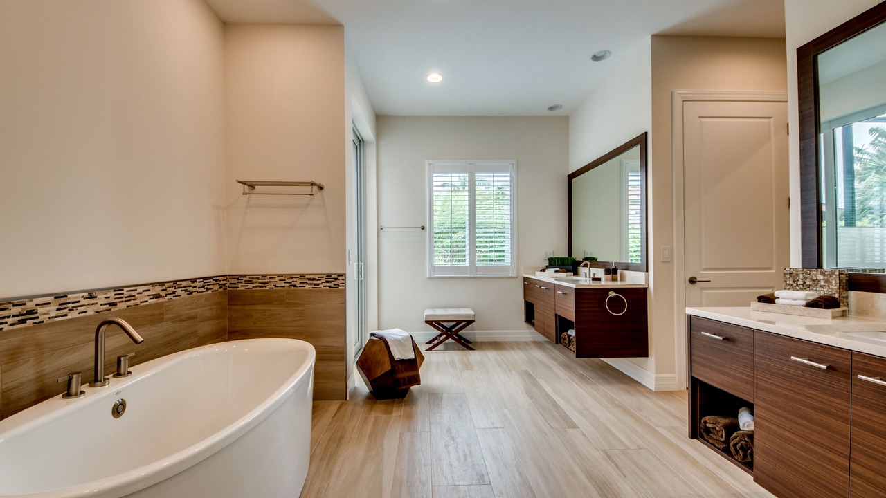 Photo of Bathroom in Caloosahatchee
