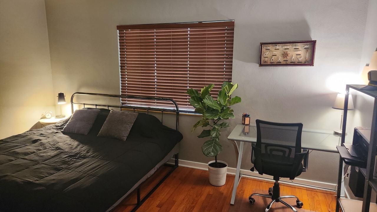 Photo of Bedroom in Historic Old Northeast
