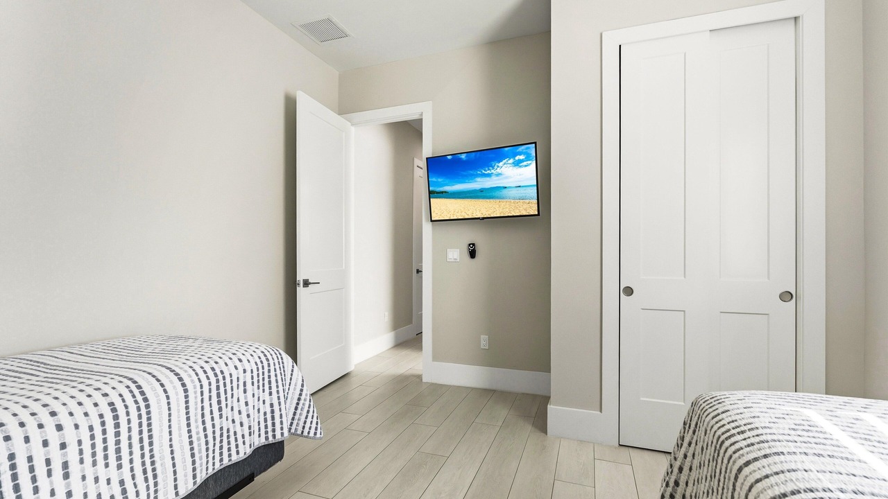 Photo of Bedroom in Naples Park