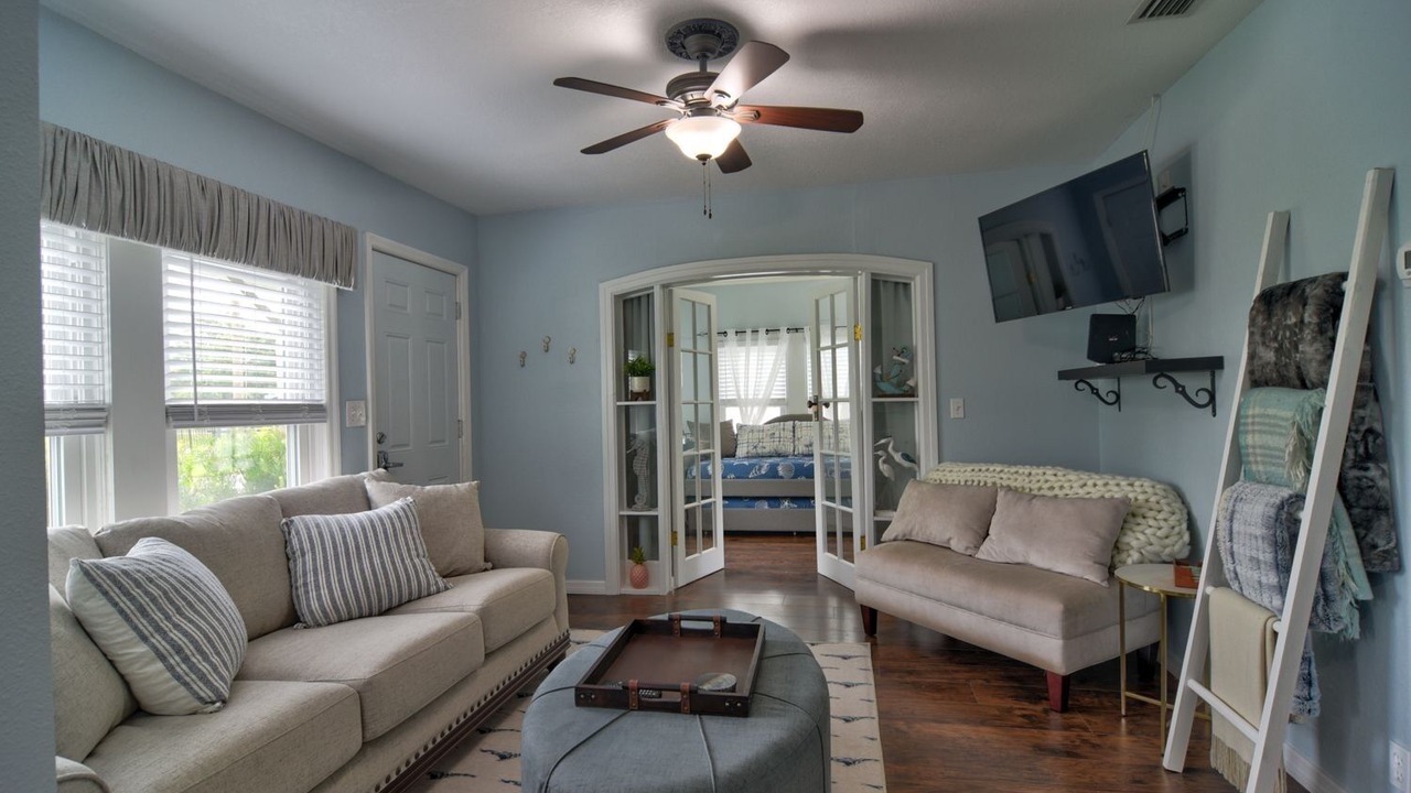 Photo of Livingroom in River District