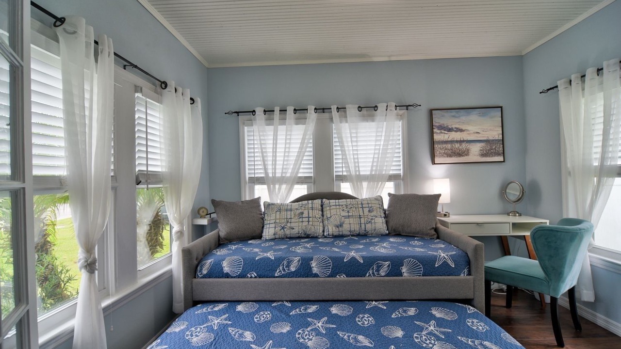Photo of Bedroom in River District