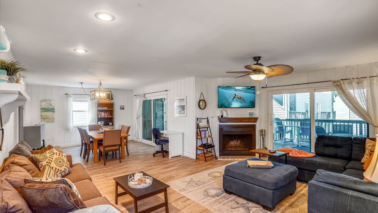 Photo of Livingroom in Indian Shores