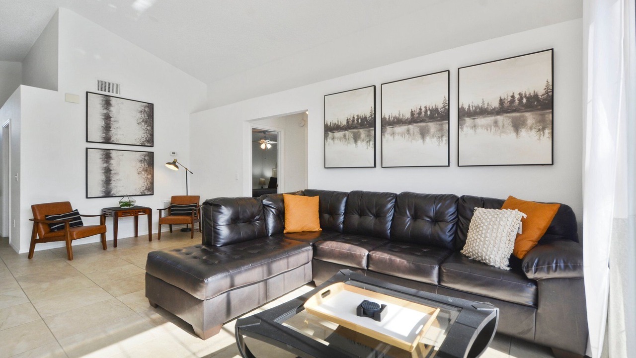 Photo of Bedroom in Creekside