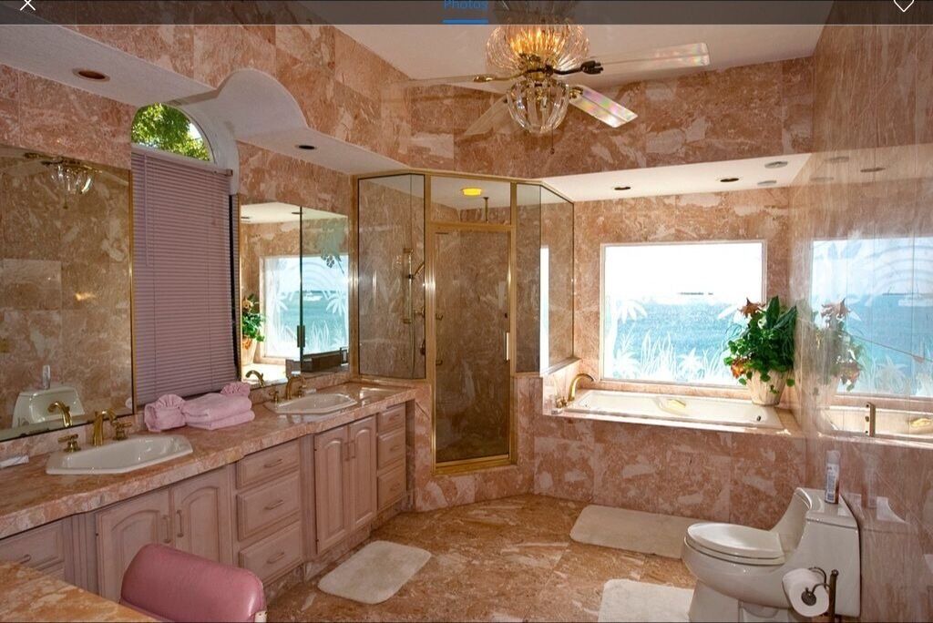 Photo of Bathroom in Summerland Key
