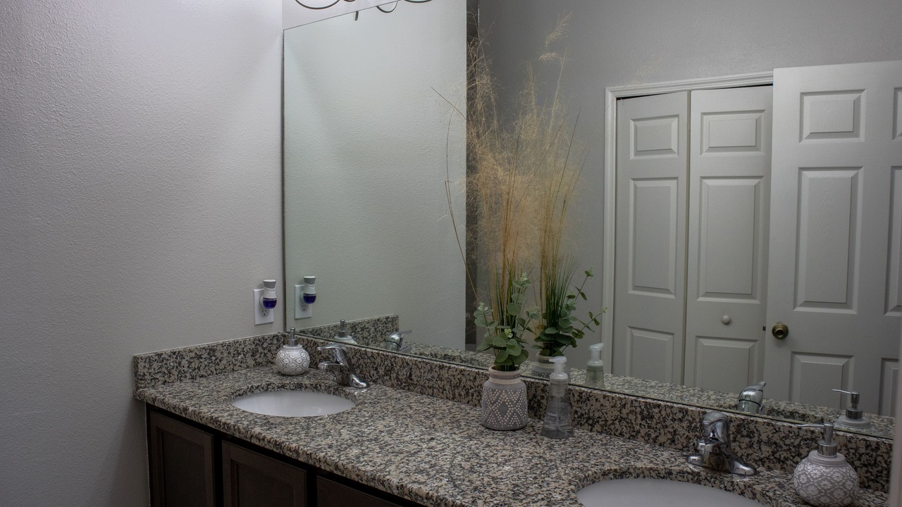 Photo of Bathroom in Port Malabar