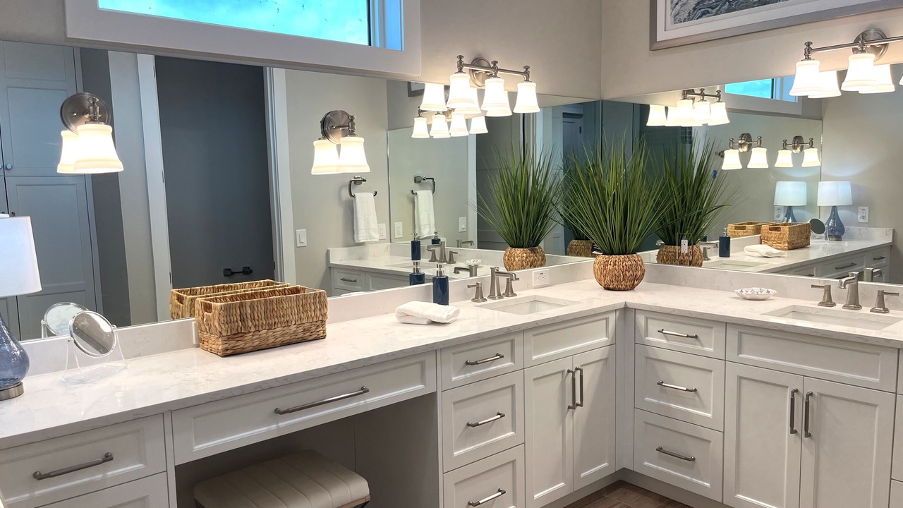 Photo of Bathroom in Mid Island