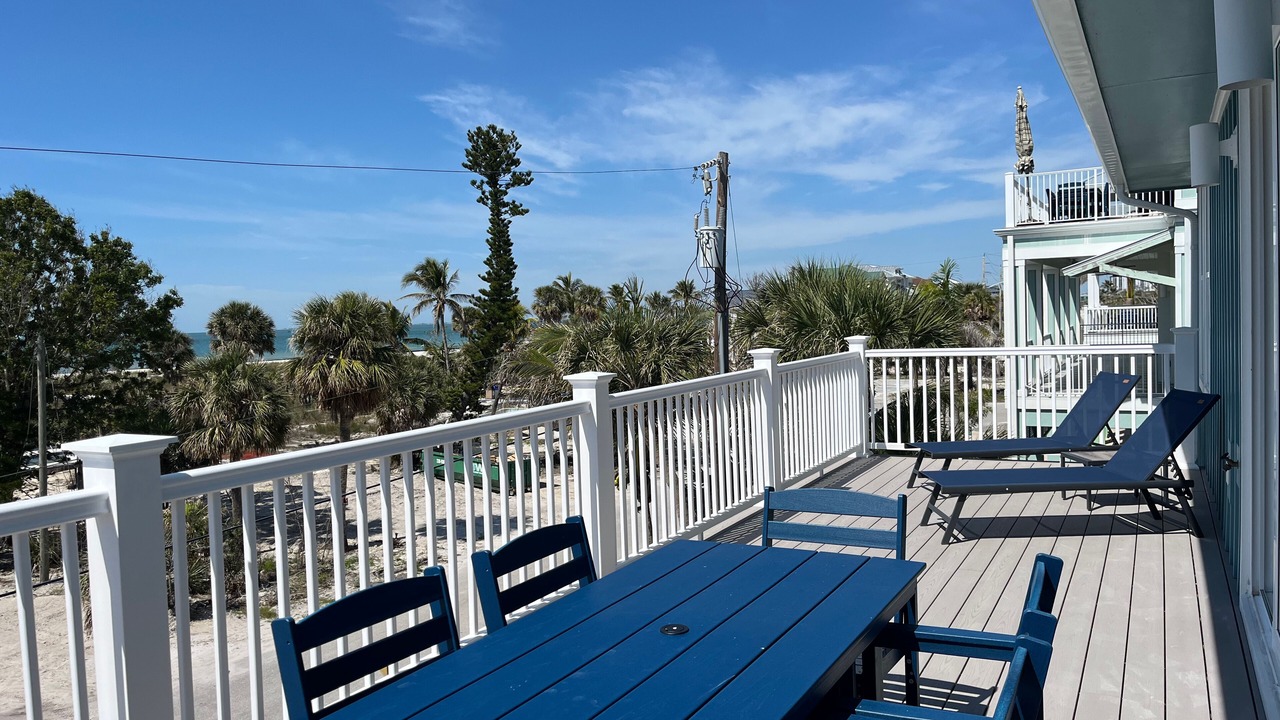 Photo of Outdoor in Mid Island