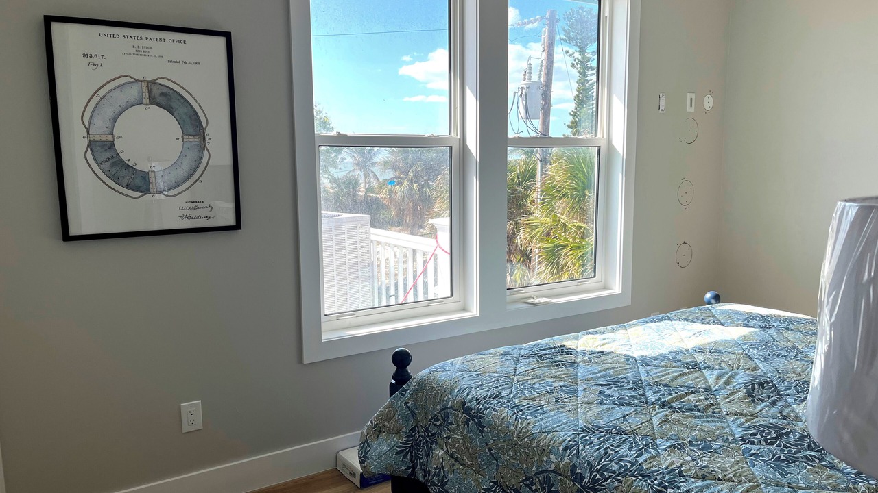 Photo of Bedroom in Mid Island