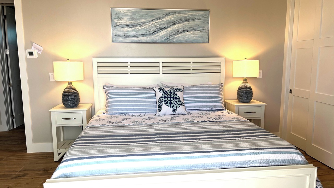 Photo of Bedroom in Mid Island