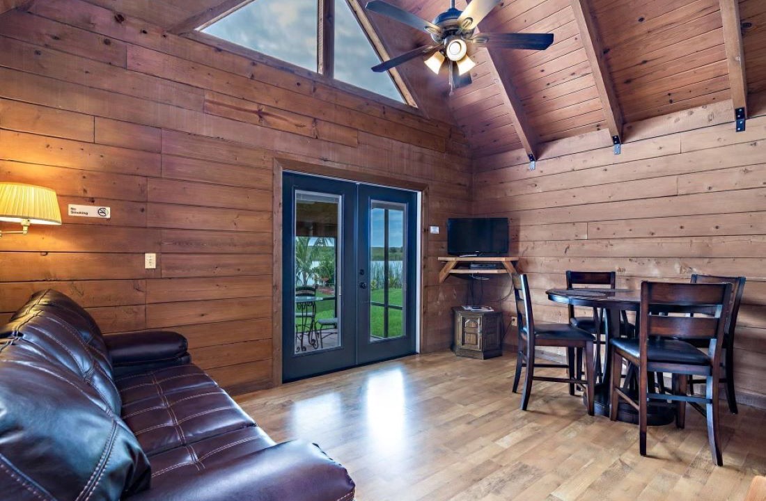 Photo of Livingroom in Okeechobee
