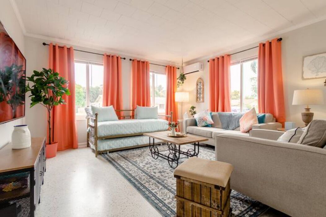 Photo of Livingroom in Juno Beach