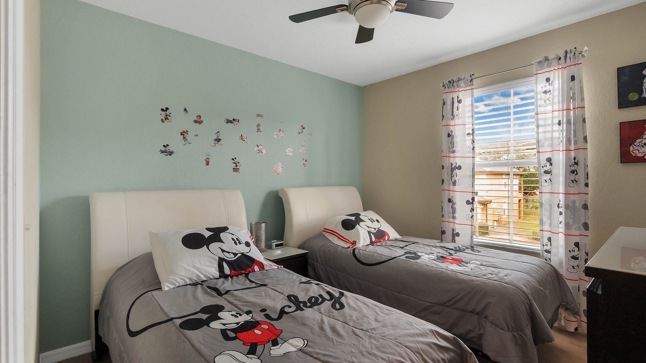 Photo of Bedroom in Regal Palms