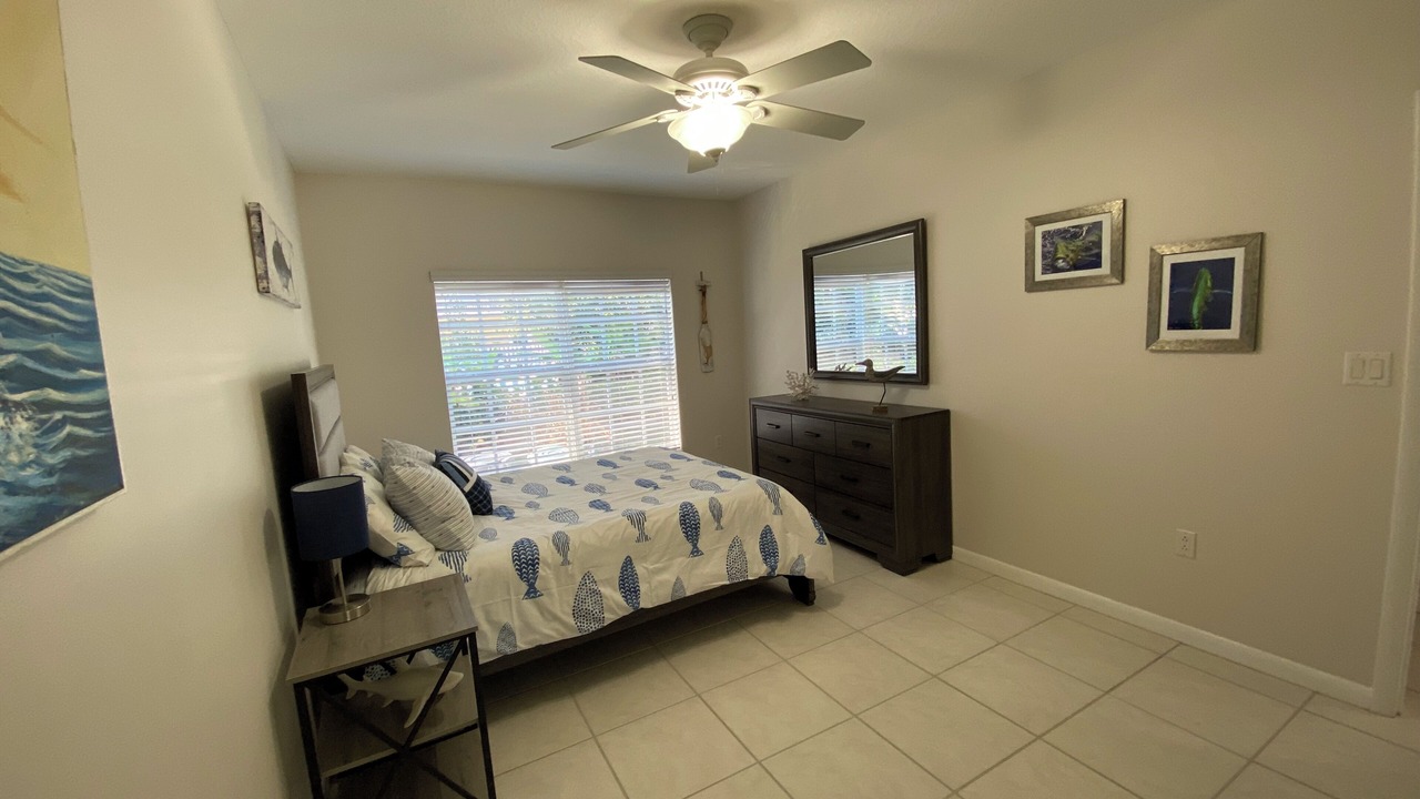 Photo of Bedroom in Venetian Shores