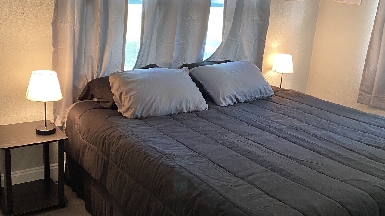 Photo of Bedroom in United Central