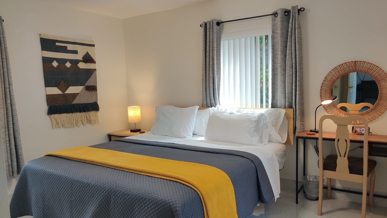 Photo of Bedroom in Coral Way