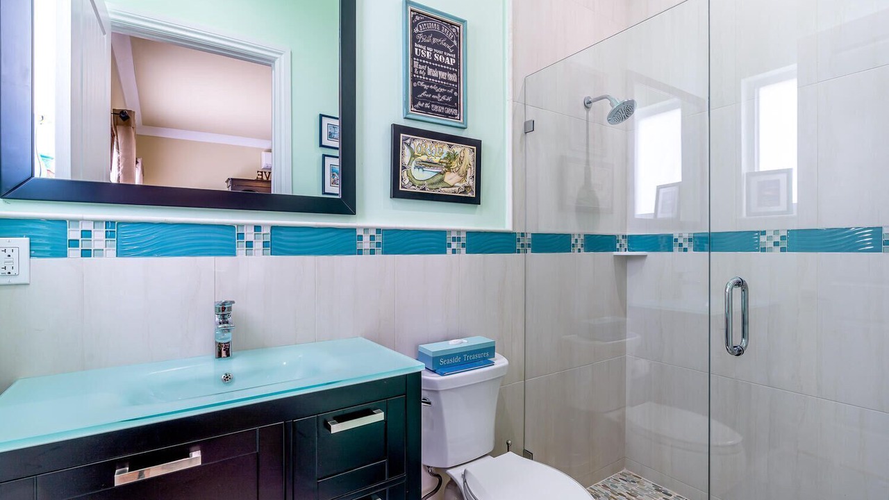 Photo of Bathroom in Marathon