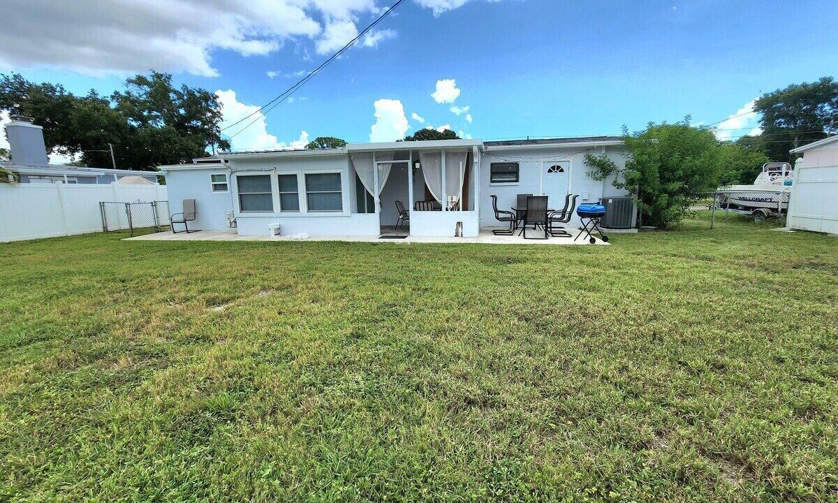 Photo of Outdoor in Meadowlawn