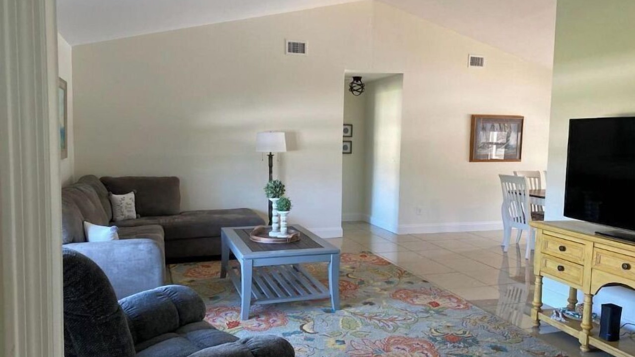 Photo of Livingroom in Port Malabar