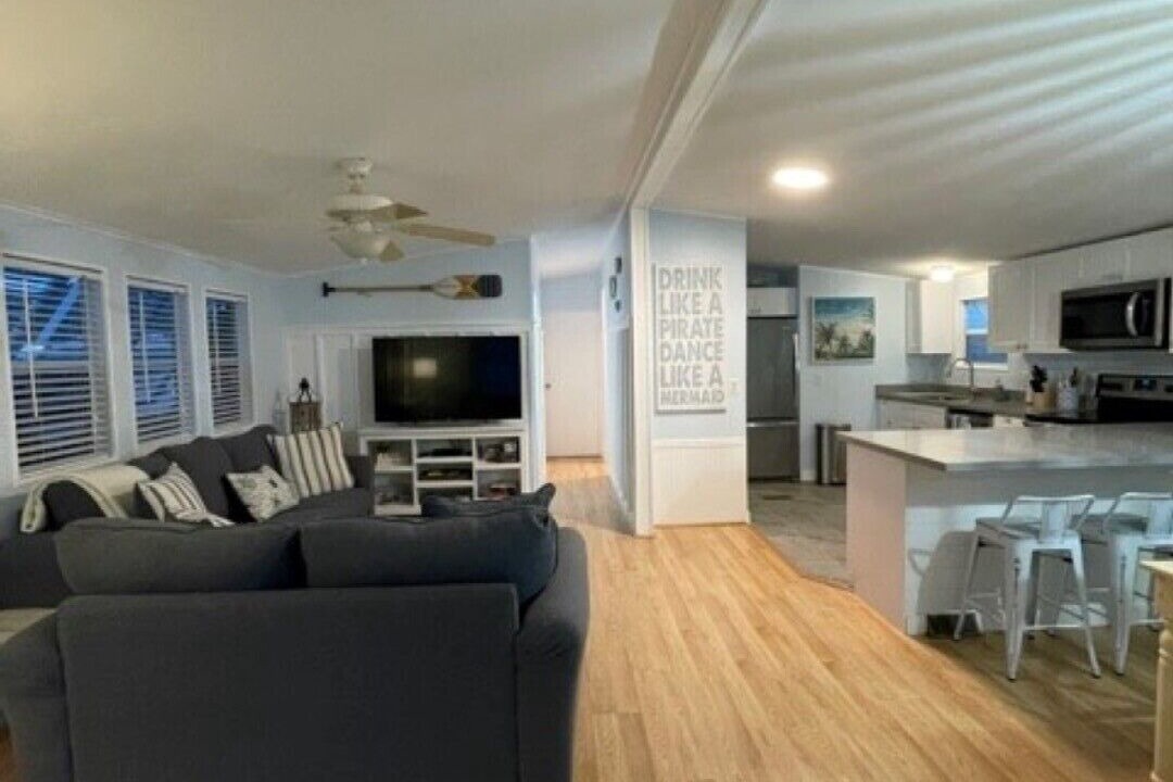 Photo of Livingroom in Hutchinson Island South