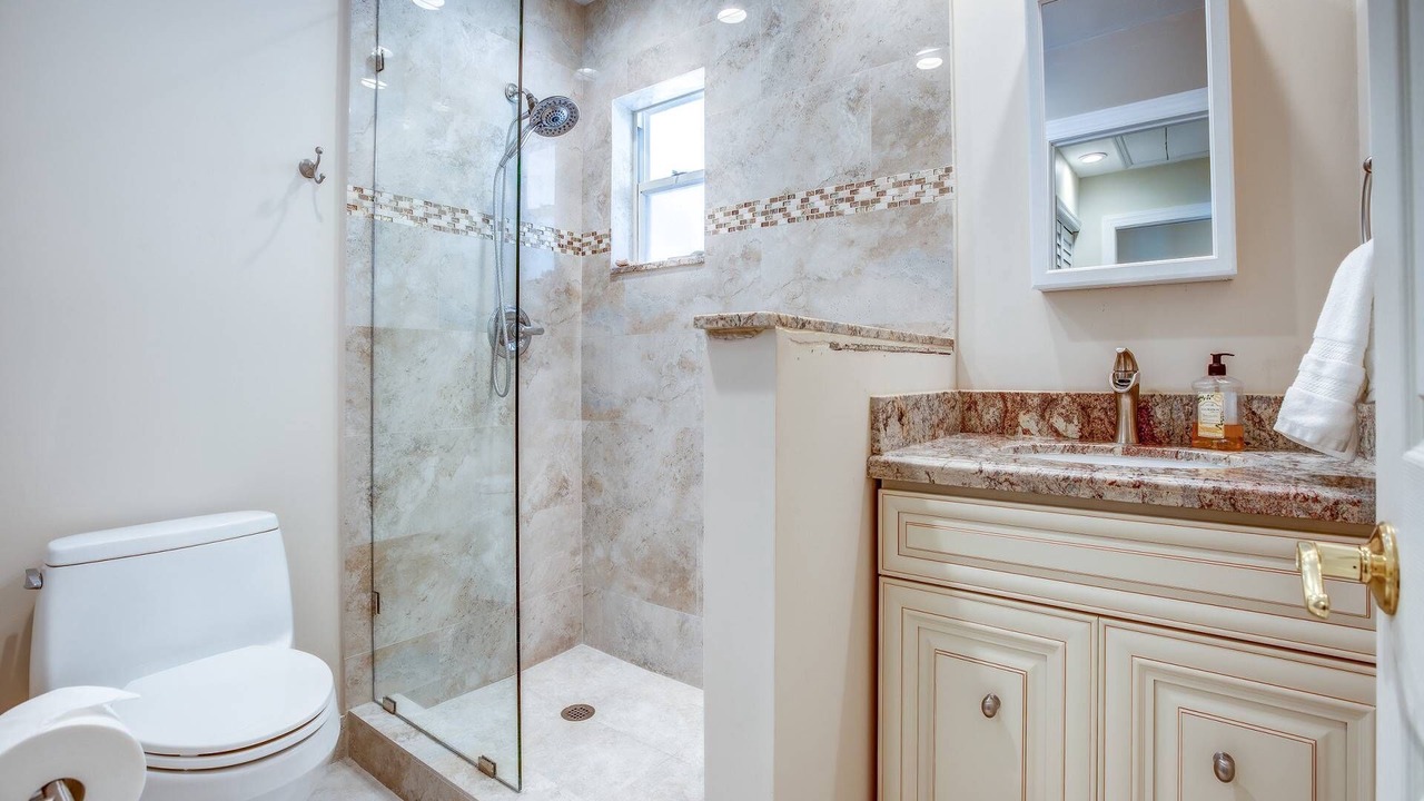 Photo of Bathroom in Cudjoe Key