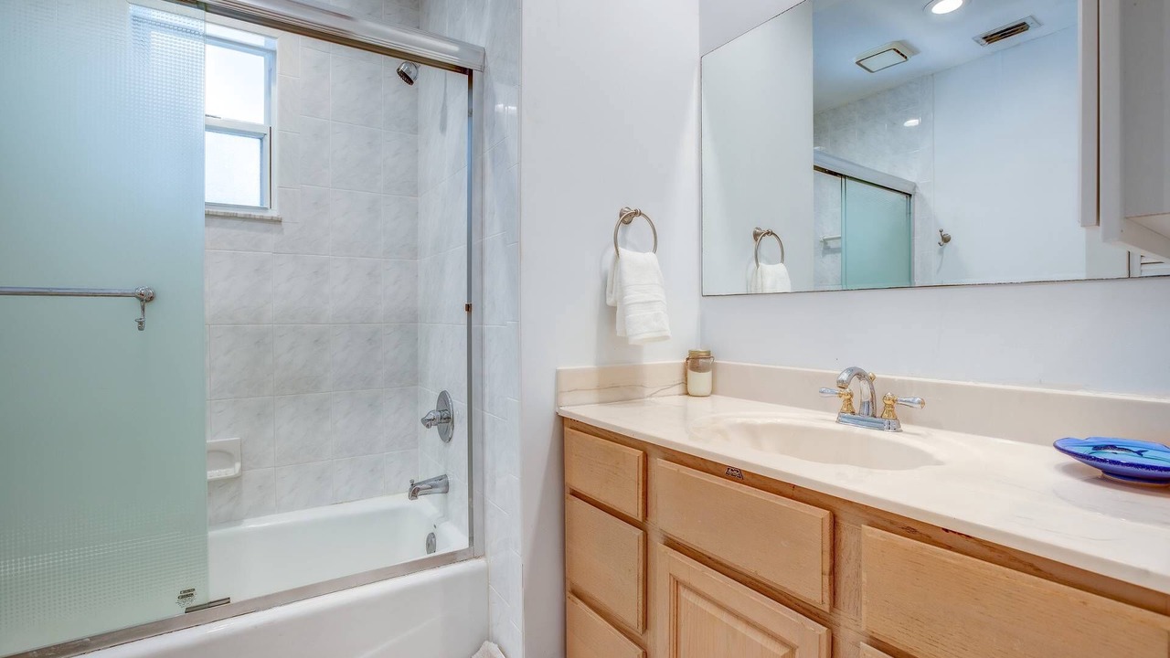 Photo of Bathroom in Cudjoe Key