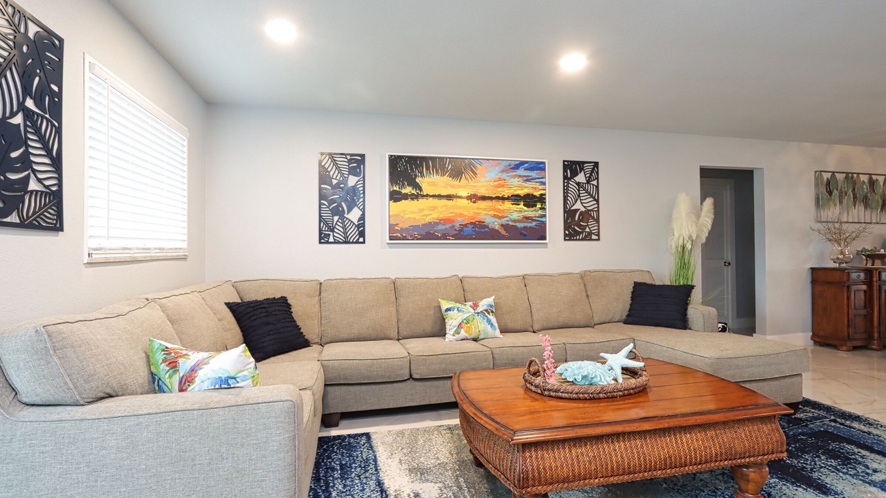 Photo of Livingroom in Lochmoor Waterway Estates