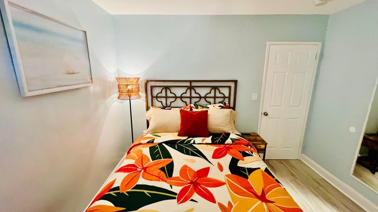 Photo of Bedroom in Lake Worth
