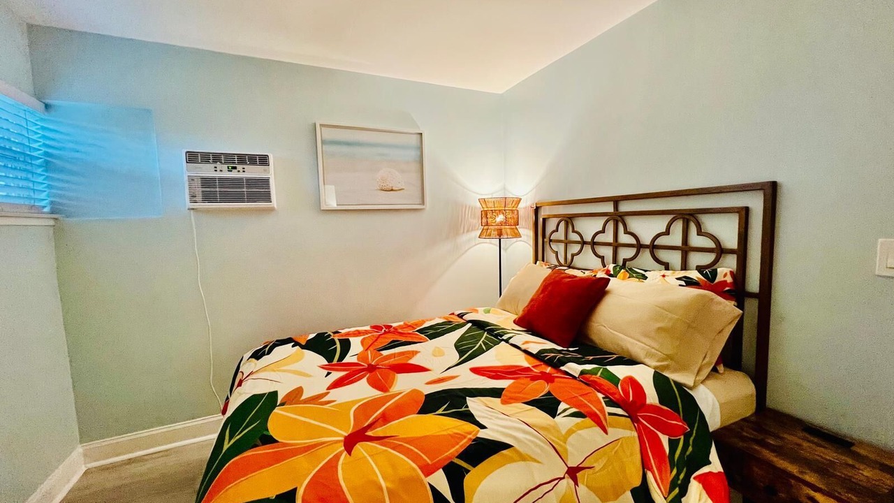 Photo of Bedroom in Lake Worth