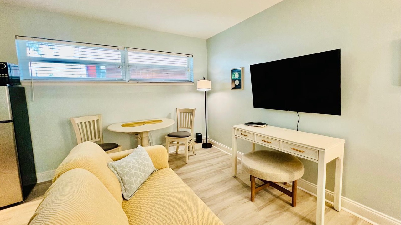 Photo of Livingroom in Lake Worth