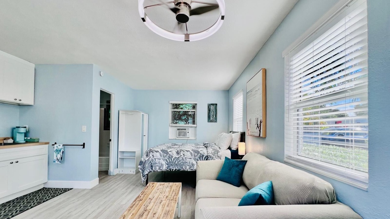 Photo of Livingroom in Lake Worth