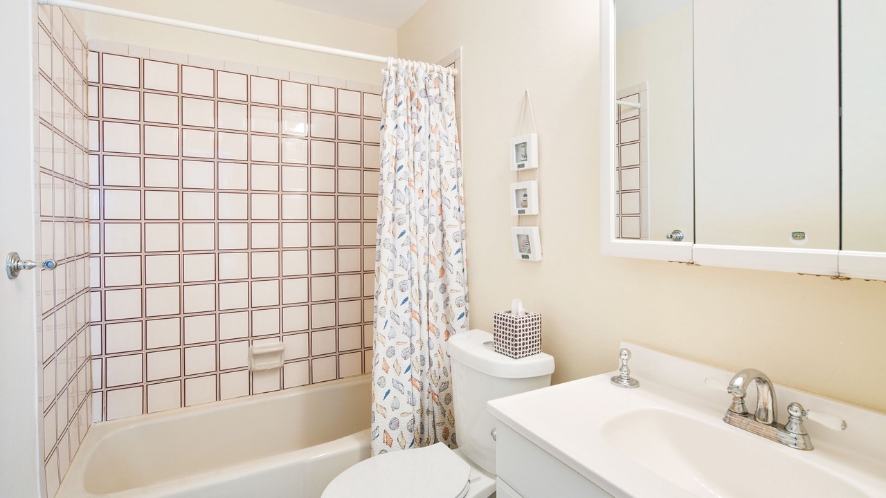 Photo of Bathroom in Marathon