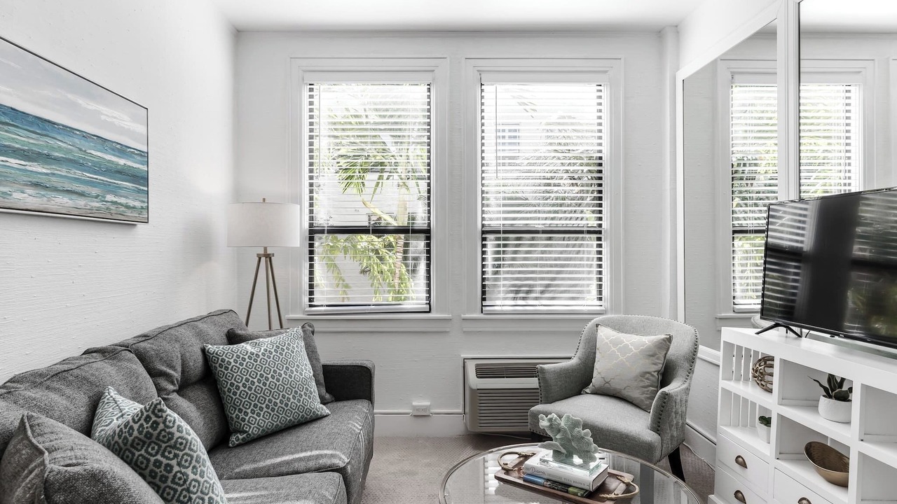 Photo of Livingroom in Palm Beach