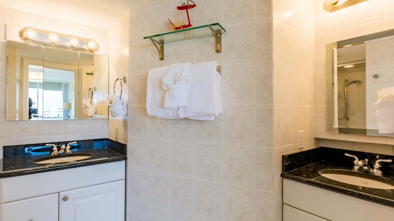 Photo of Bathroom in Aloha Kai