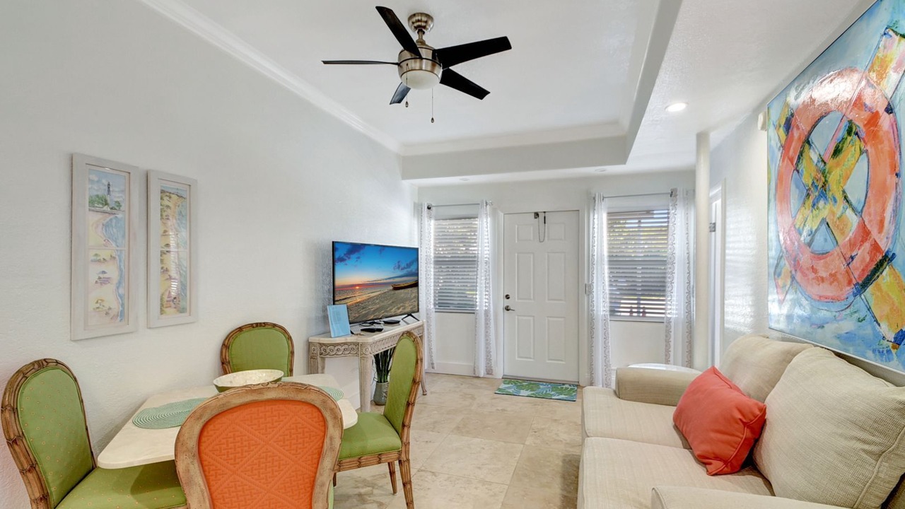 Photo of Livingroom in Ocean Ridge