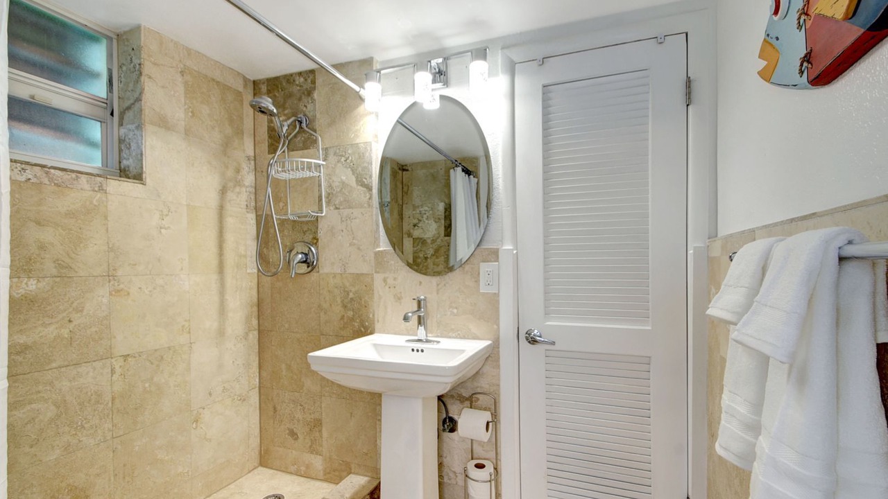 Photo of Bathroom in Ocean Ridge