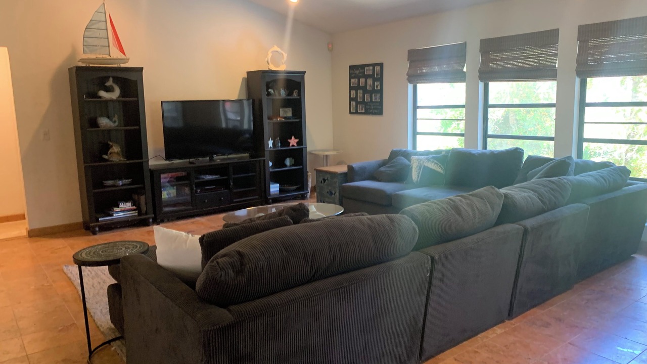 Photo of Livingroom in Heron's Landing