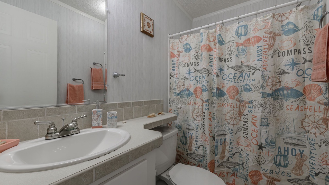 Photo of Bathroom in Flamingo Bay