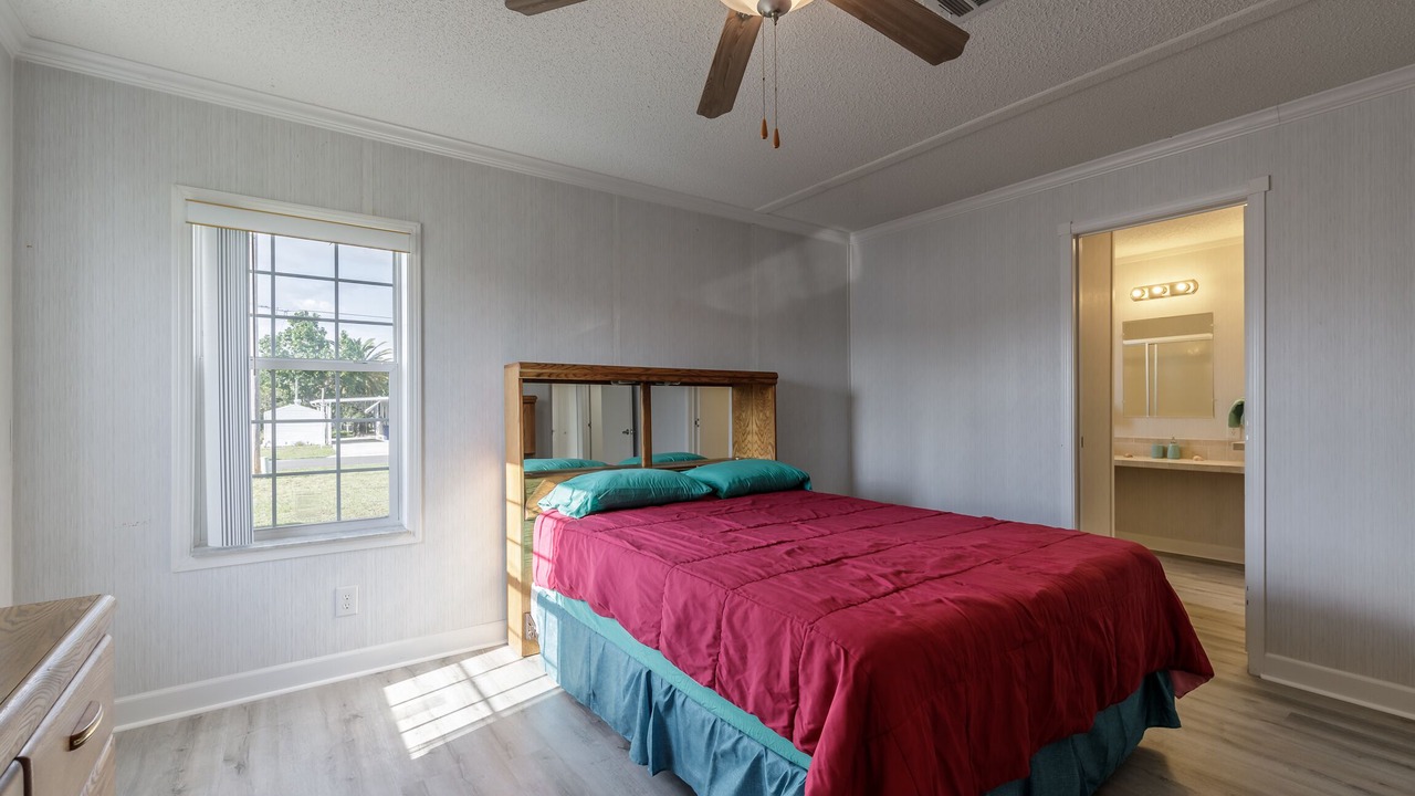 Photo of Bedroom in Flamingo Bay