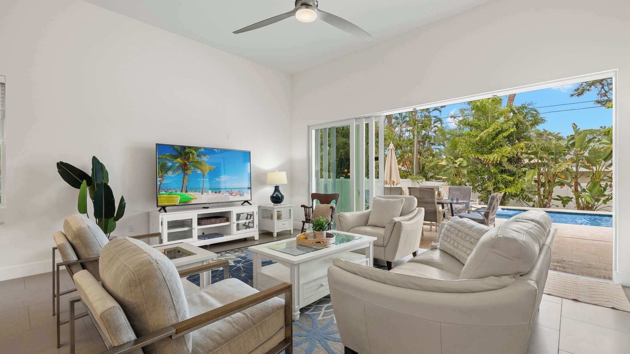 Photo of Livingroom in Naples Park